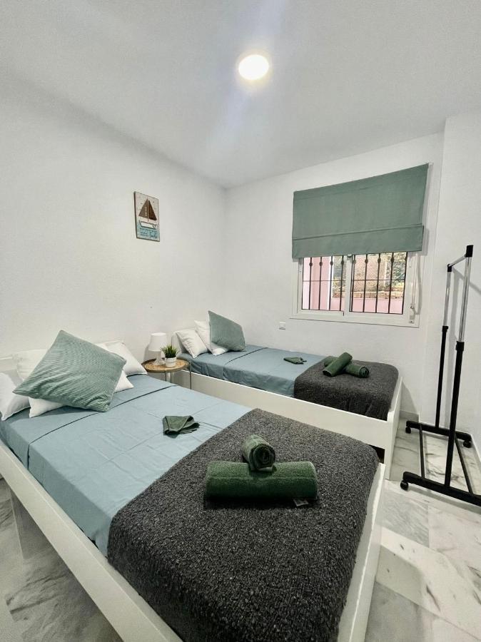 Two Bed, Two Bath Apartment With Sea Views - Angel De Miraflores Малага Экстерьер фото