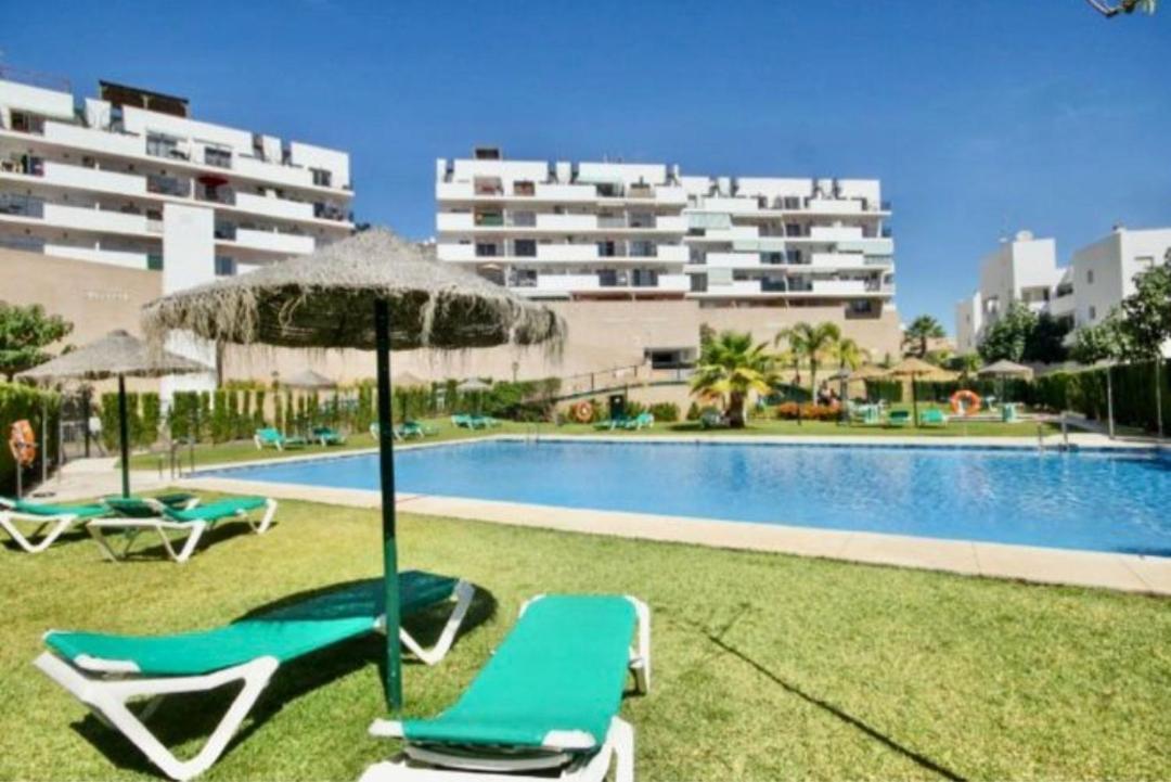 Two Bed, Two Bath Apartment With Sea Views - Angel De Miraflores Малага Экстерьер фото